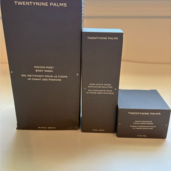 TwentyNine Palms Skincare Set Face Moisturizer, Body Wash & Exfoliating Solution - Picture 2 of 11